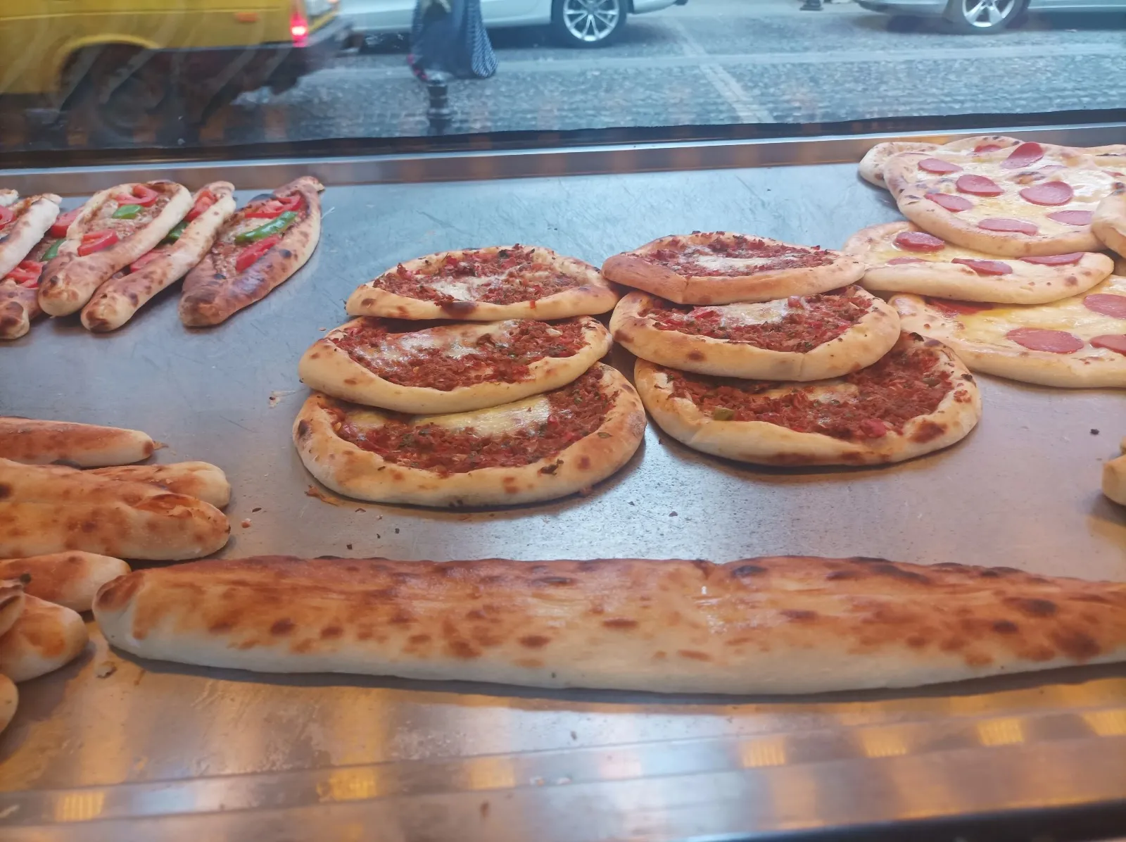 Üçler Pide Salonu & Kır Pidesi